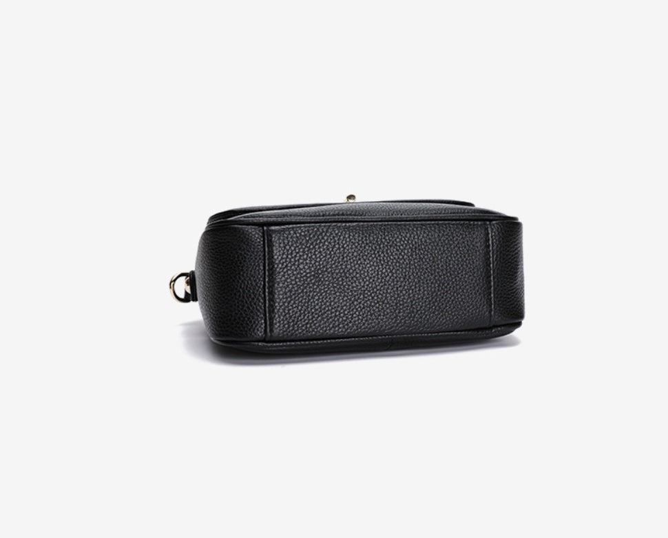 Crossbody shoulder bag